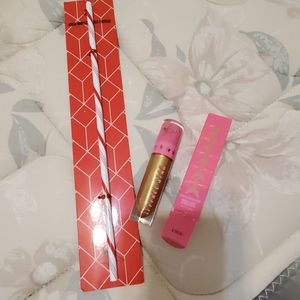 Jeffree Star Liquid Lipstick and Straw